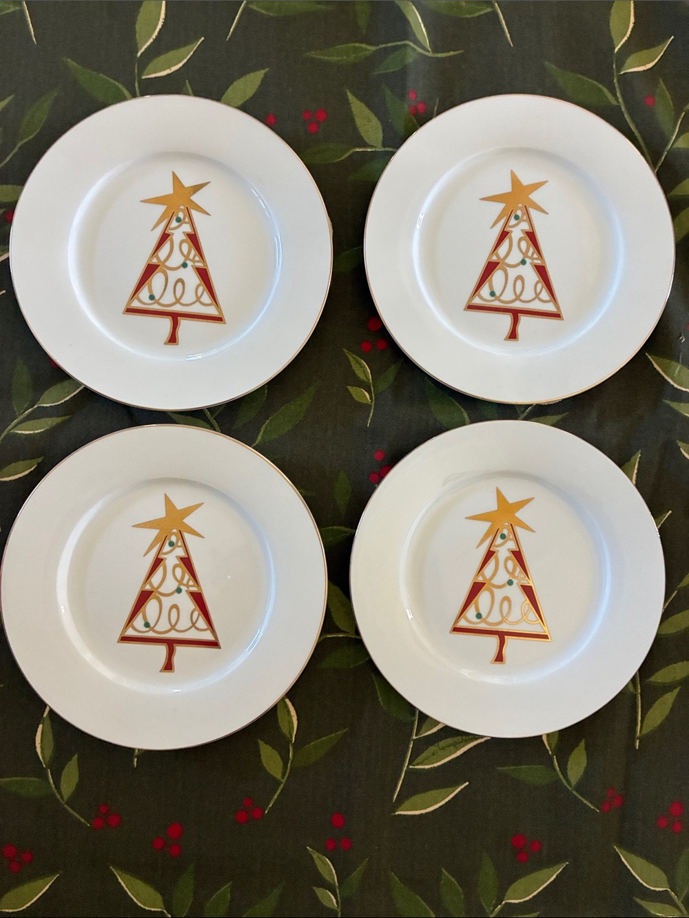 Pier 1 Red Christmas Tree Dessert Plates Set of 4